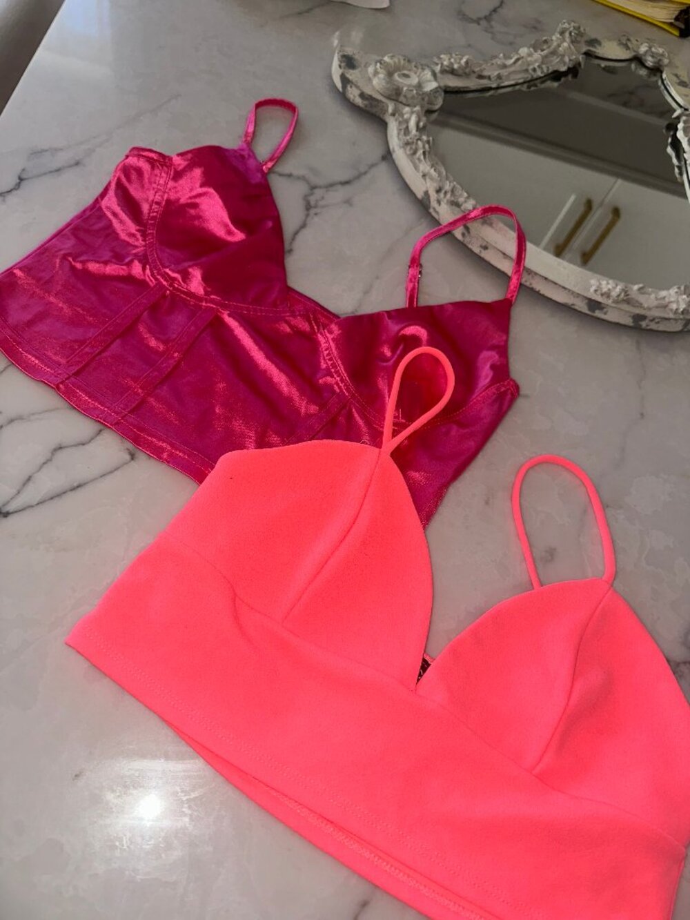 Top Chic Women's Neon Pink Sleeveless Crop Top